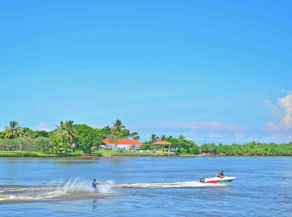 Mihin Villa Bentota Exteriör bild